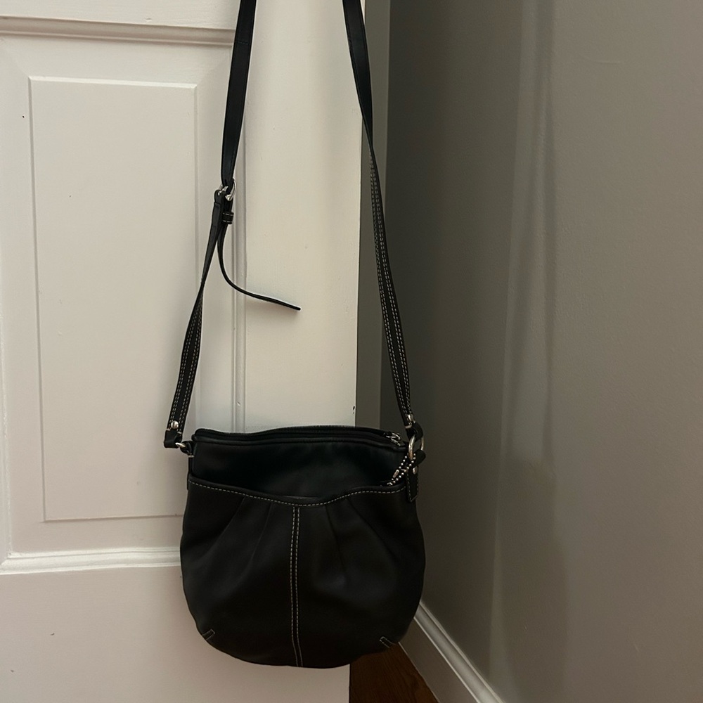Authentic coach leather purse